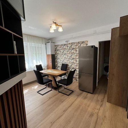 Bingo Apartman Cristuru Secuiesc Eksteriør bilde