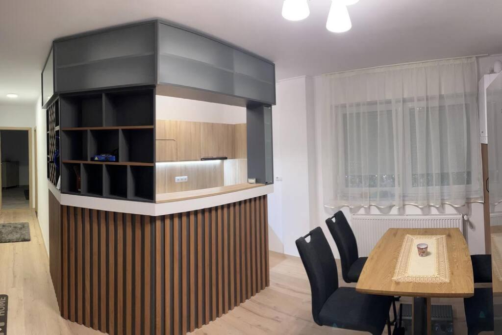 Bingo Apartman Cristuru Secuiesc Eksteriør bilde