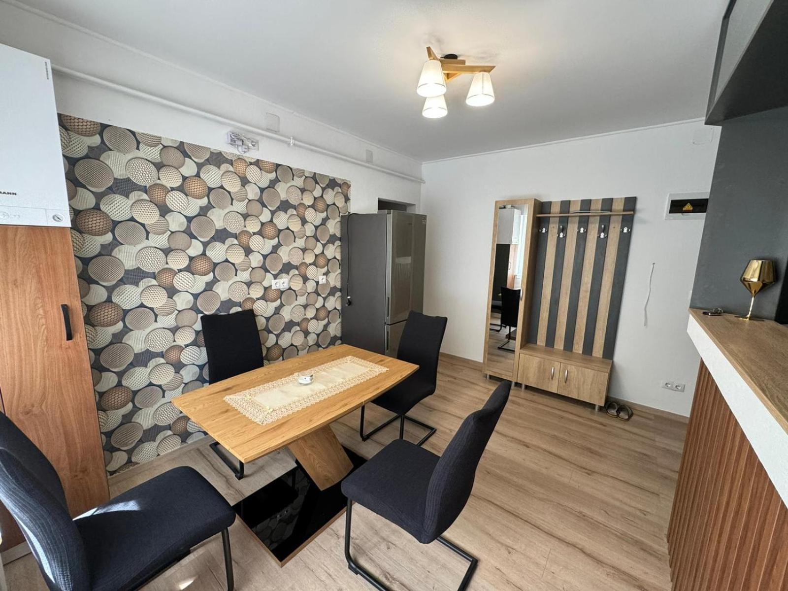 Bingo Apartman Cristuru Secuiesc Eksteriør bilde